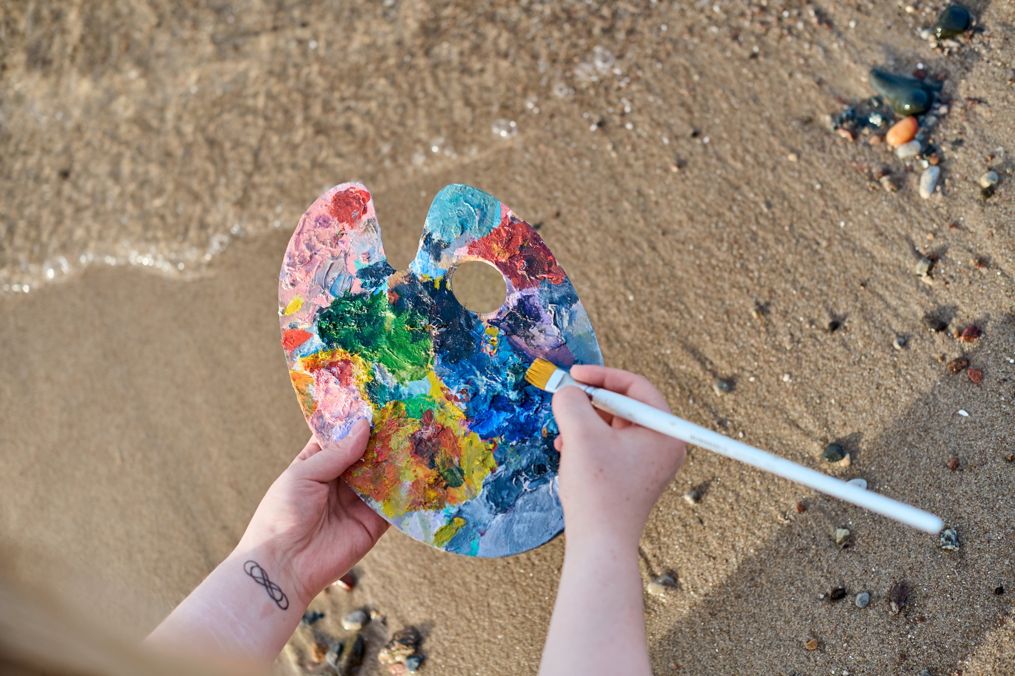 Creative expression by seashore